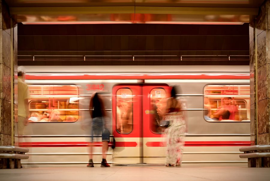 Českomoravská and Florenc: Disruptions on Metro Lines B and C over Two Weekends